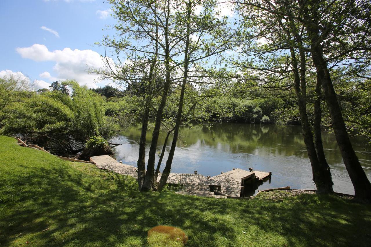 On The River Tamahere Экстерьер фото